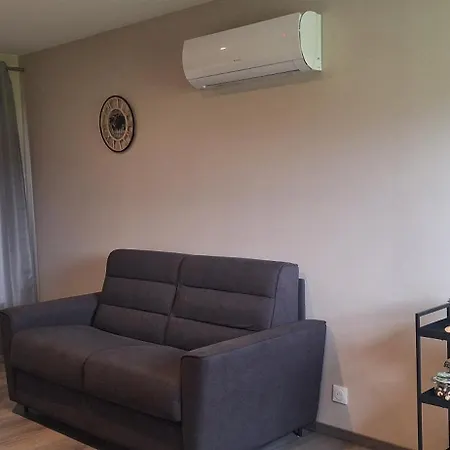 فندق مبيت وإفطار D'hotes Les Hirondelles *